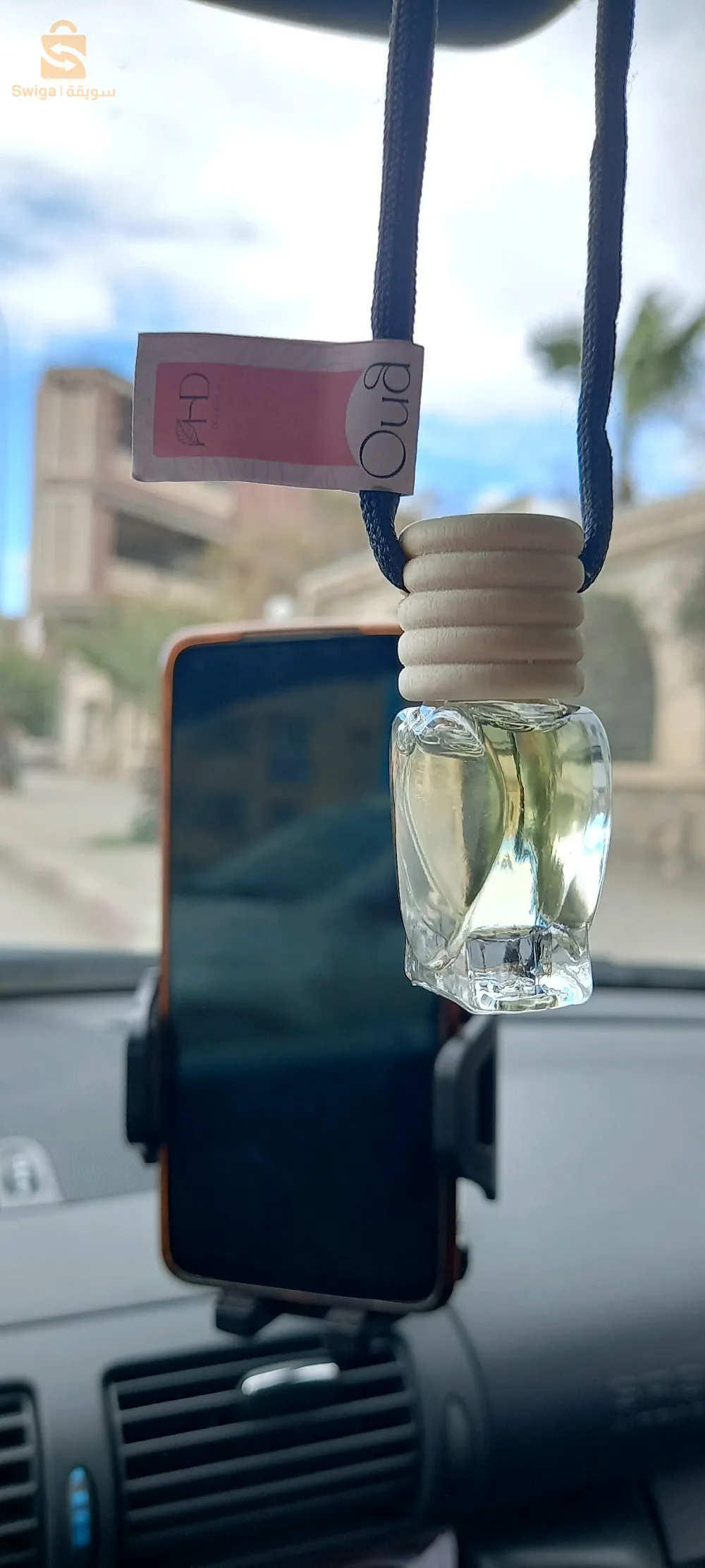 فواحات عطرية للسيارة و  الملابس