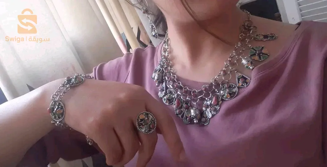 bijoux kabyle en vrai argent et corail