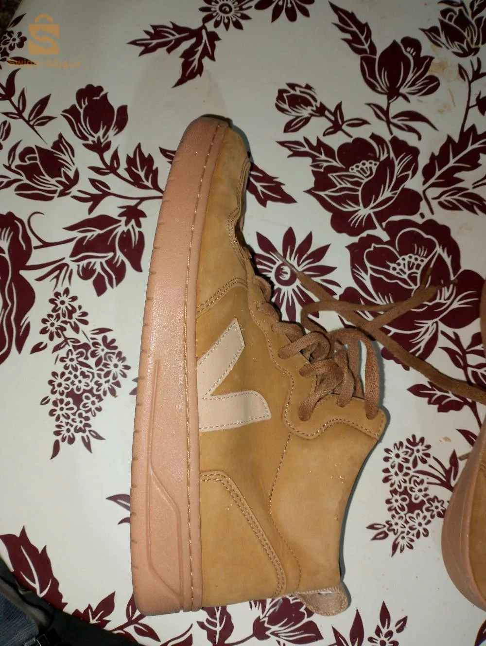 حذاء من نوع فيجا صنع برازيلي  مقاسه 43
