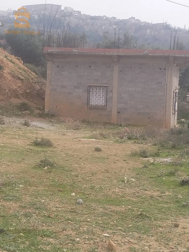 ارض للبيع