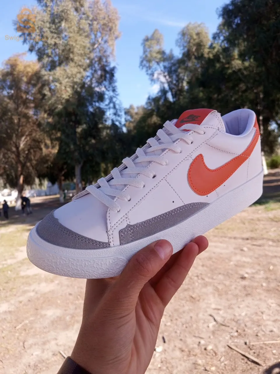 أحذية عصرية