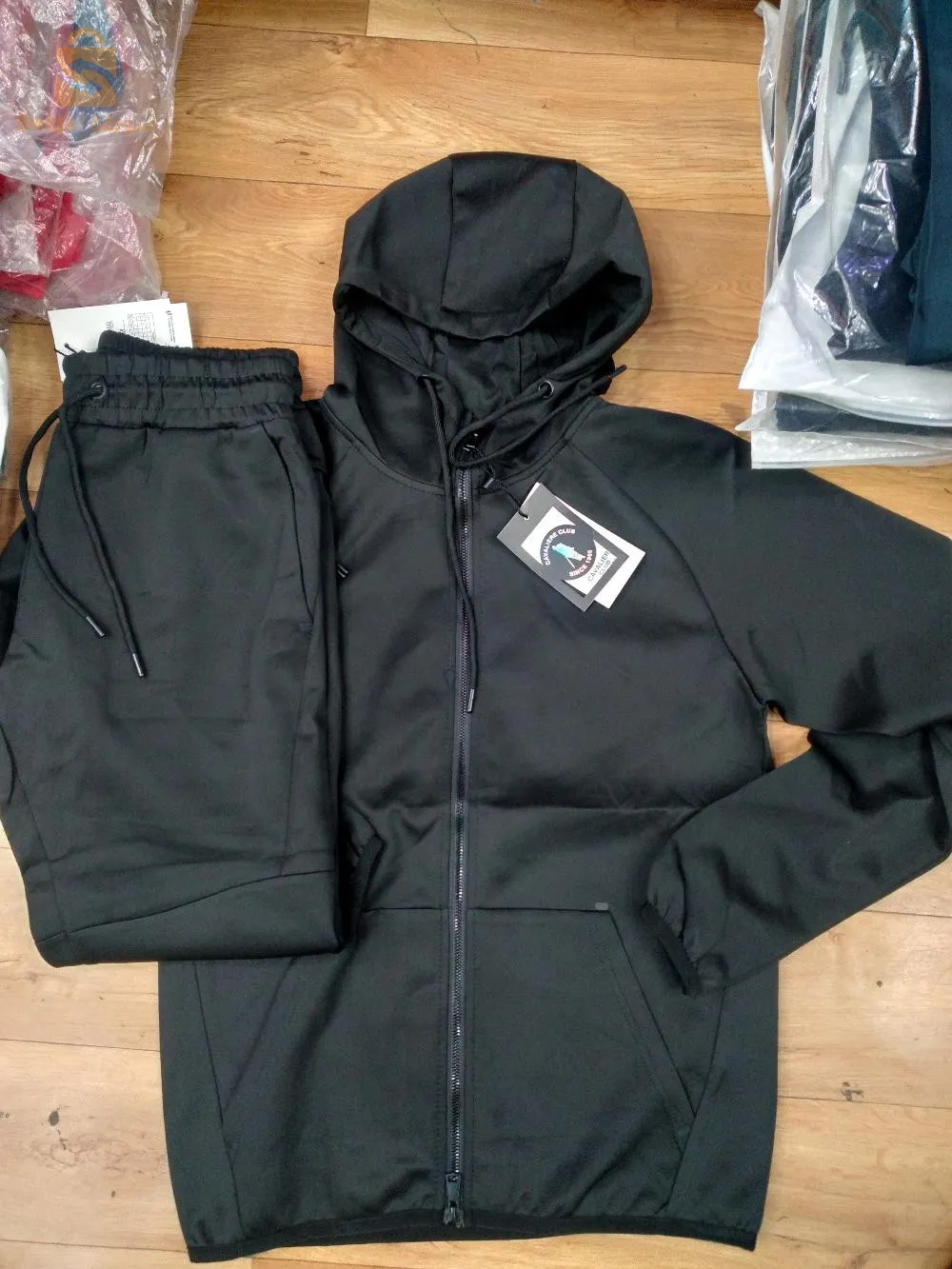 les taille disponibles m.l.xl.xxl