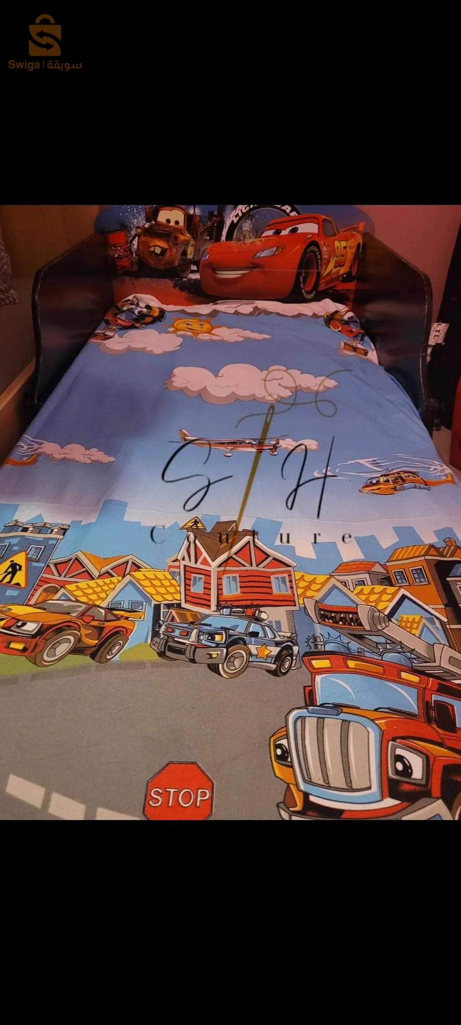 Bed and two-bed mattresses, table cover, kitchen apron