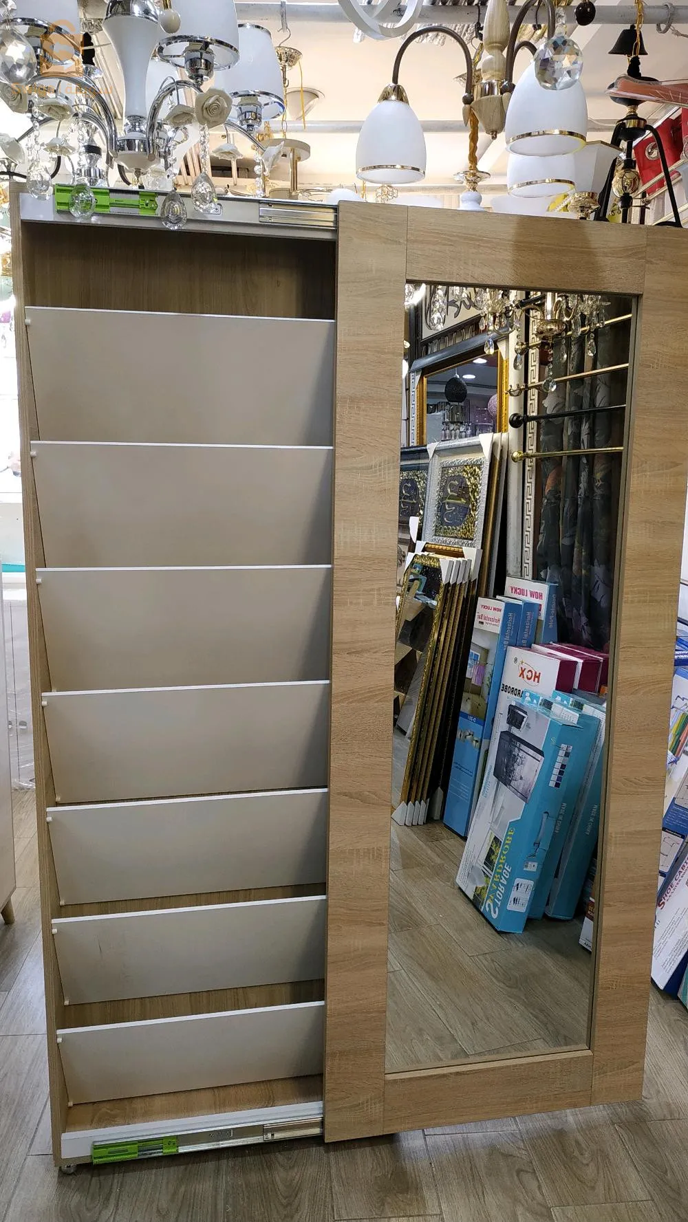 Armoire de chaussure