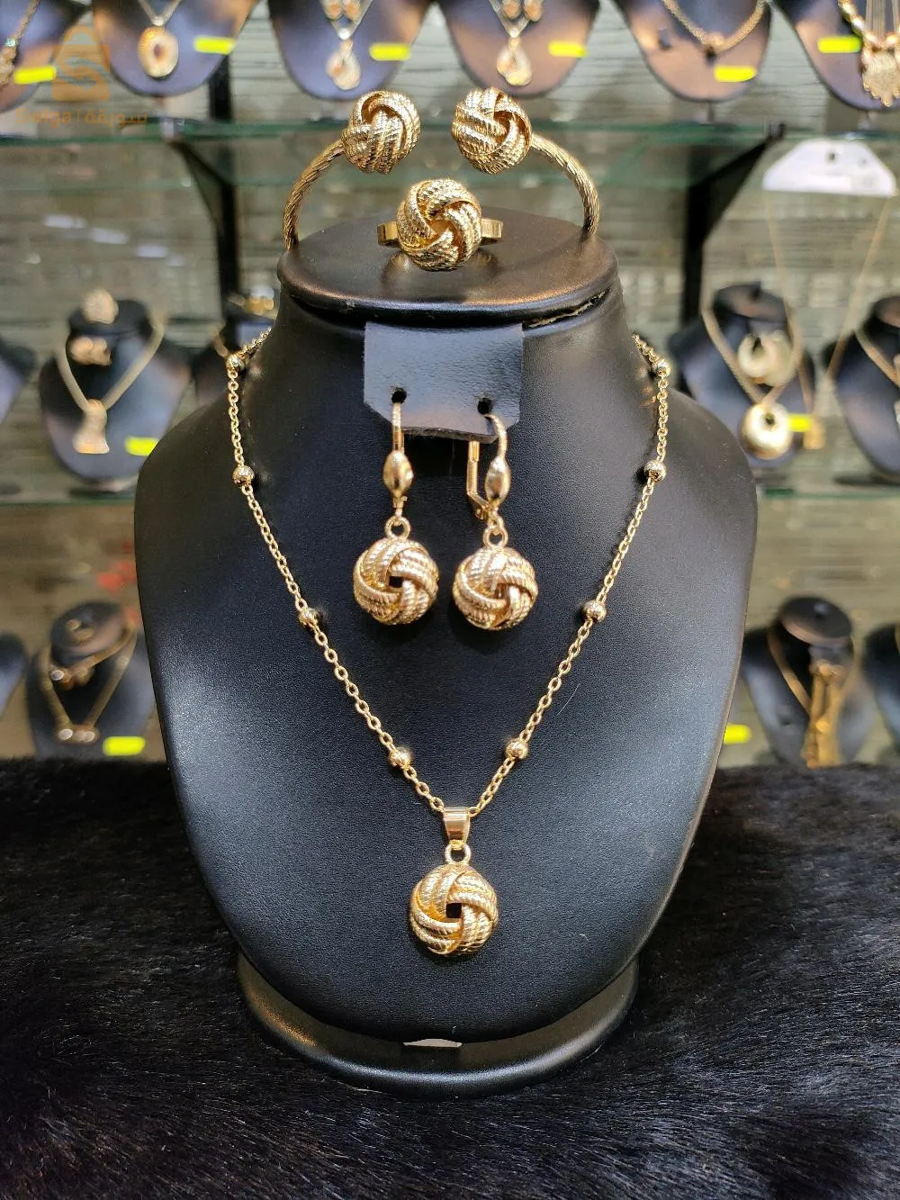 بارير بلاكيور 💛