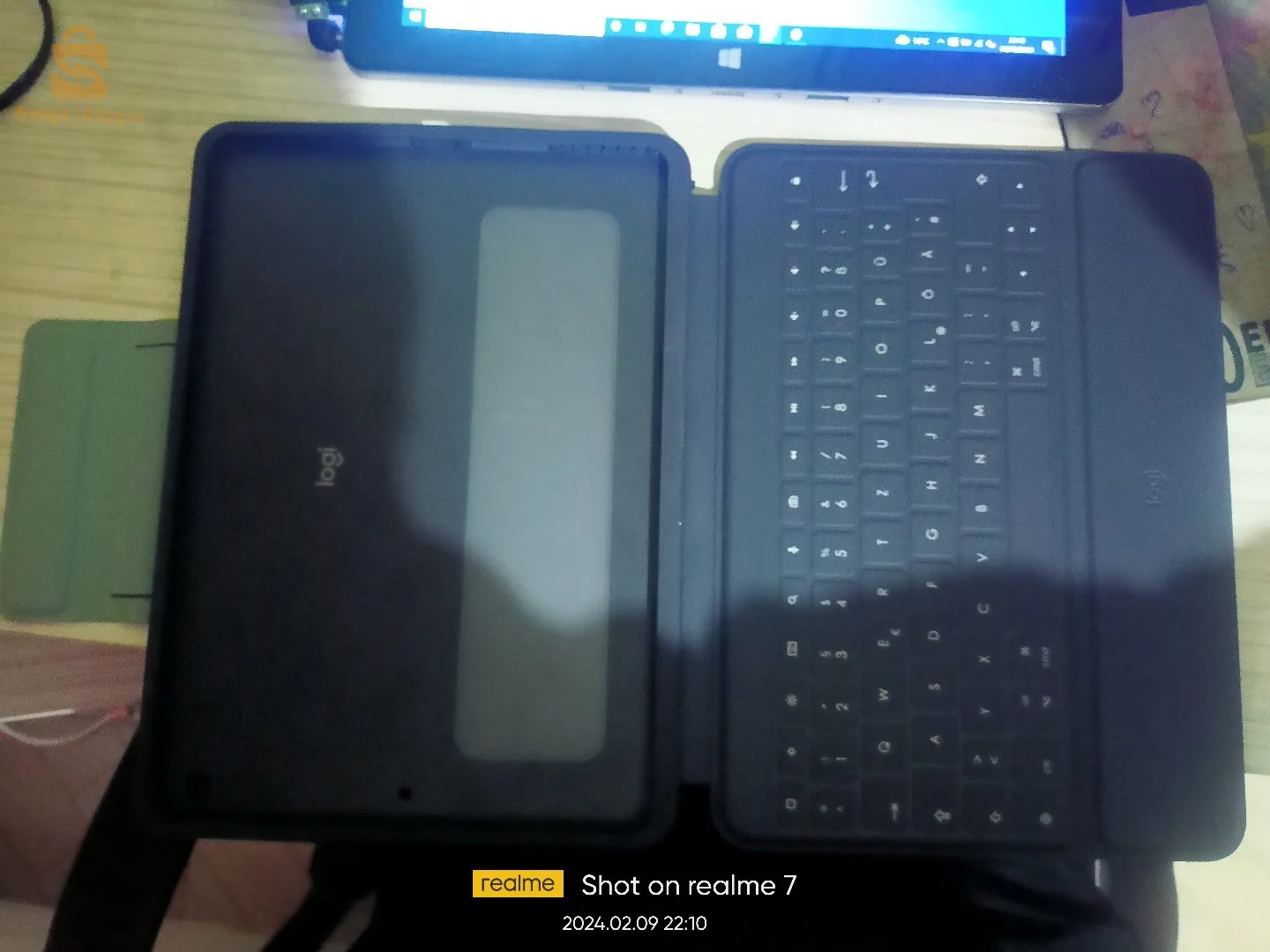 Logitech clavier etui pour ipad 7/8/9