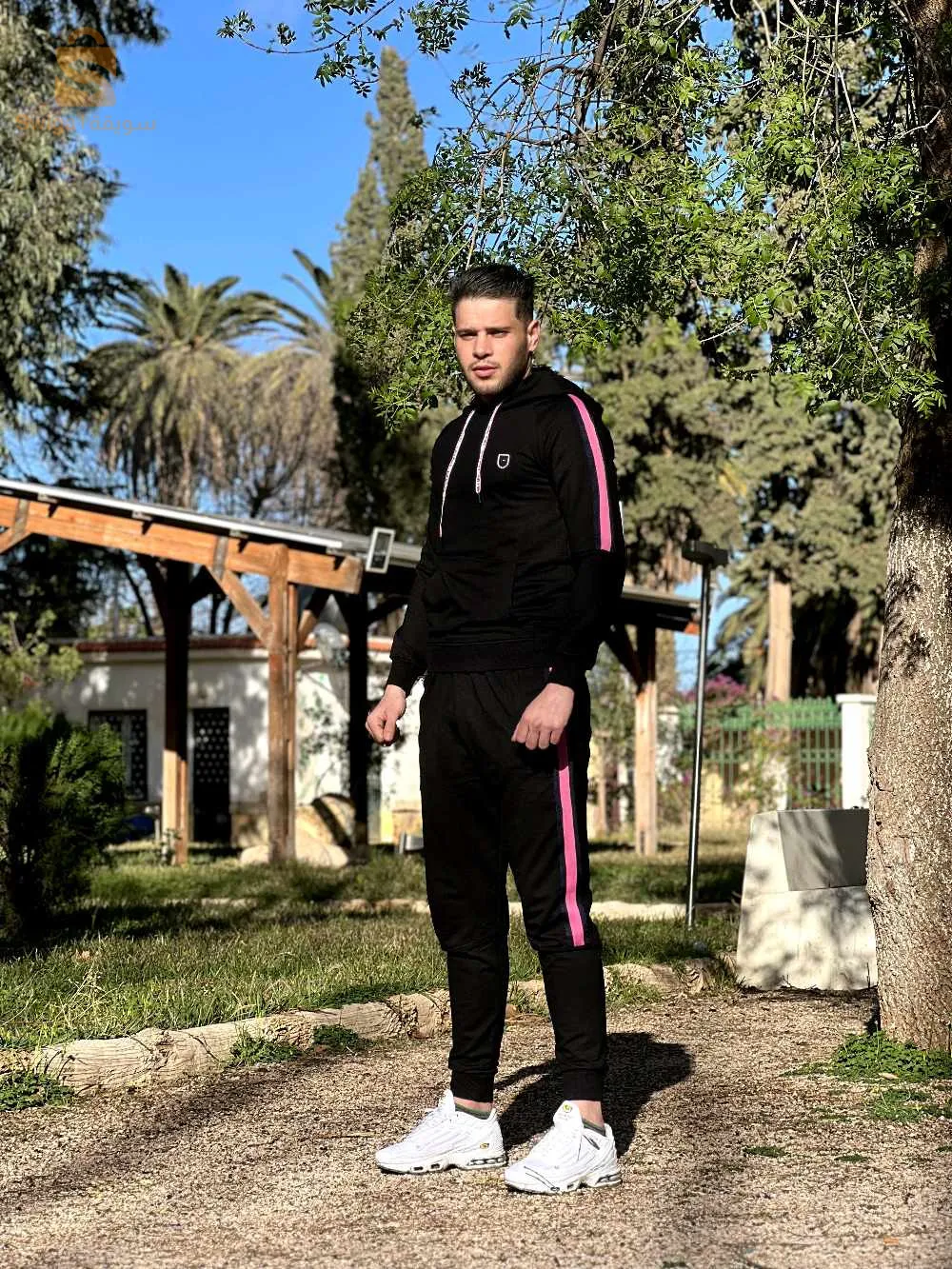 ءدان بارك 4500 دينار
فوت كورنر 4500 دينار 
كاين لطاي
مرحبا بالجميع🙏