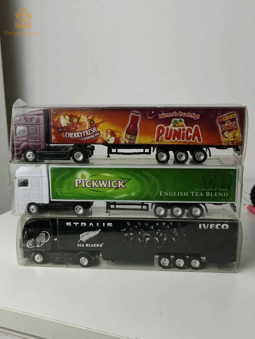 شاحنات مصغرة للديكور