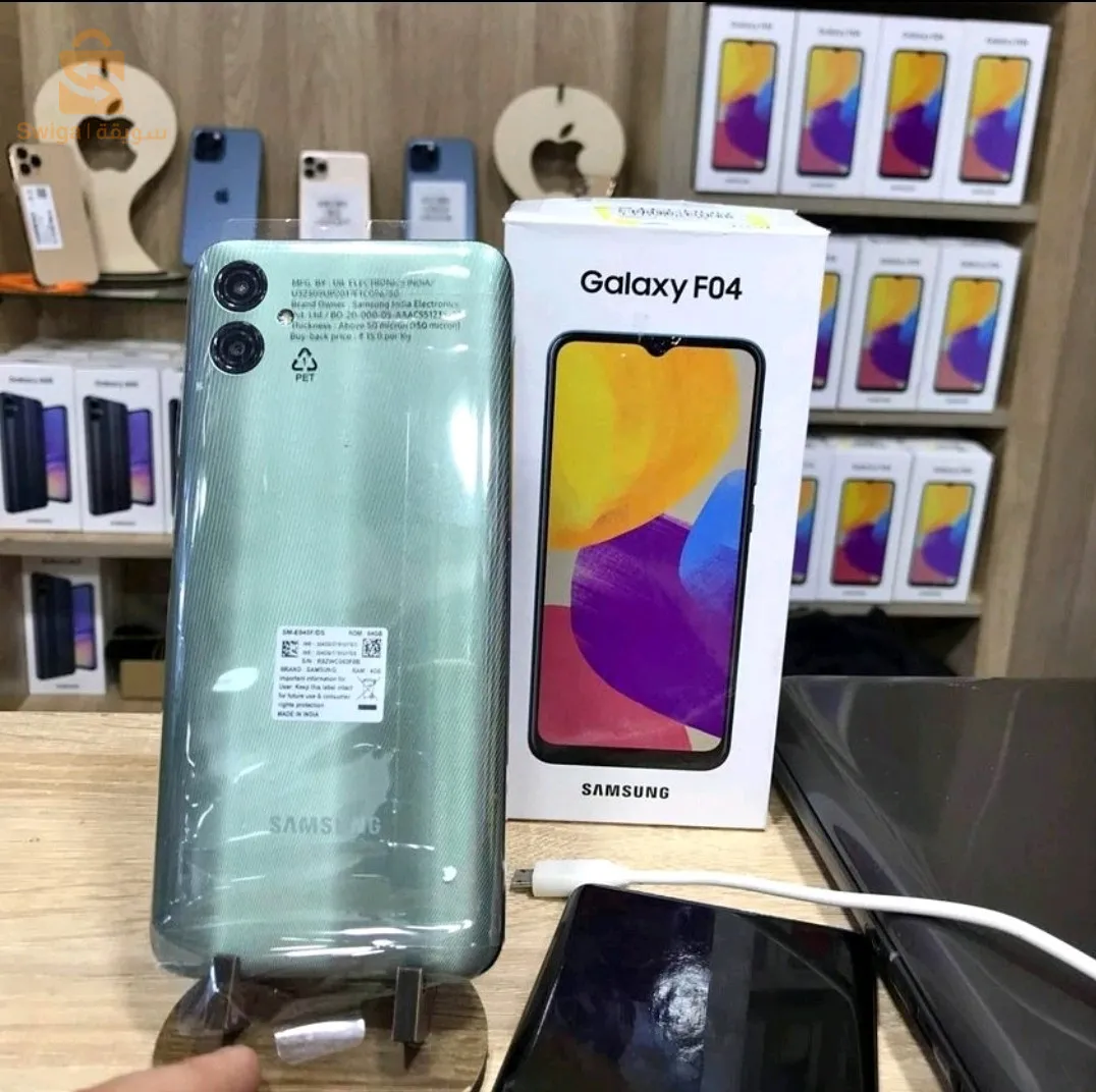 هاتف من سامسونغ Galaxy F04 #
 مواصفات الهاتف
✅ شاشة "6.5 بدقة +HD من نوع LCD 
✅ رام 4GB 
✅ سعة تخزين 64GB 
✅ كاميرا خلفية مزدوجة 13MP
✅ تدعم تصوير الفيديو بجودة FHD
✅ كاميرا أمامية 5MP
✅ بطارية 5000mAh 
✅ تدعم الشحن بقدرة 15W
✅ منفذ الشحن USB Type-C 
✅ أندرويد 12