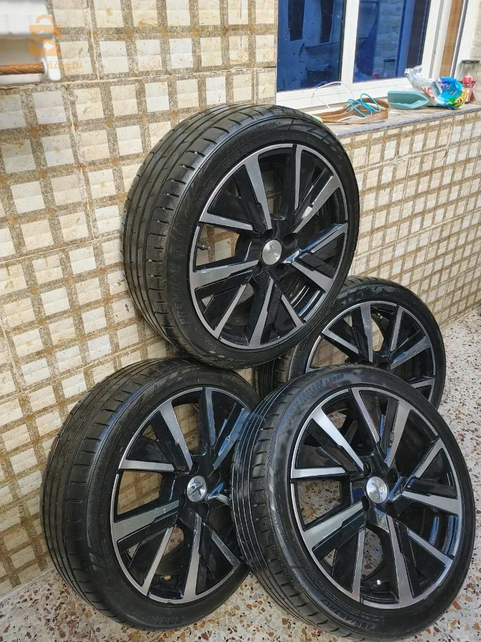 des jantes alliage pegeaut 208