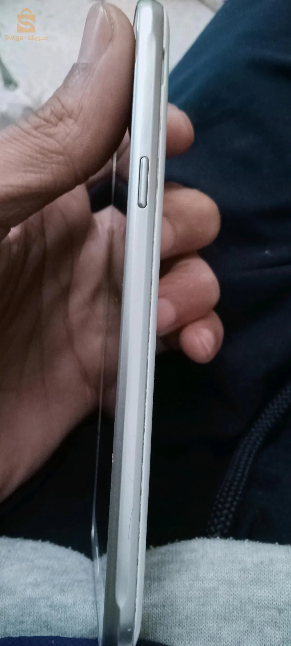 سمسونج ج 3'6 هاتف نقال جديد