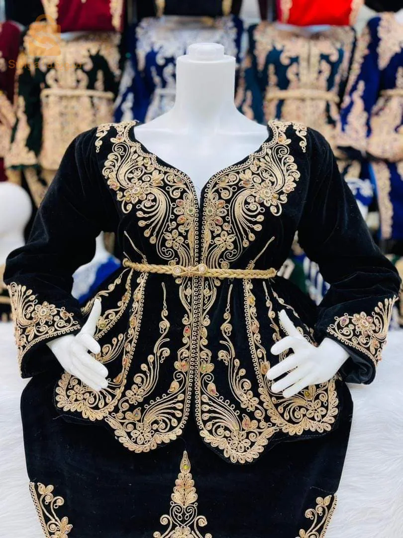 #كراكو صولد  كمية محدودة  😍 الإتقان و الجودة الرفيعة التعمار بي أيادي ذات خبرة في المجال و الطرز  بالفتلة
فاست مع السروال #800 الف 
متوفر بجميع الالوان والمقاسات المطلوبة 🤗 
#من_38_حتى_48
 التوصيل متوفر لجميع الولايات والدفع عند الاستلام 👌

رقم الهاتف 
0657373175
