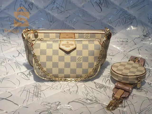 سلام ✋🏻جبتلكم صاك✨🎉 بوشاات روعة 🥰متوفر كل الالوان 🌈🌟مرحبا بيكم