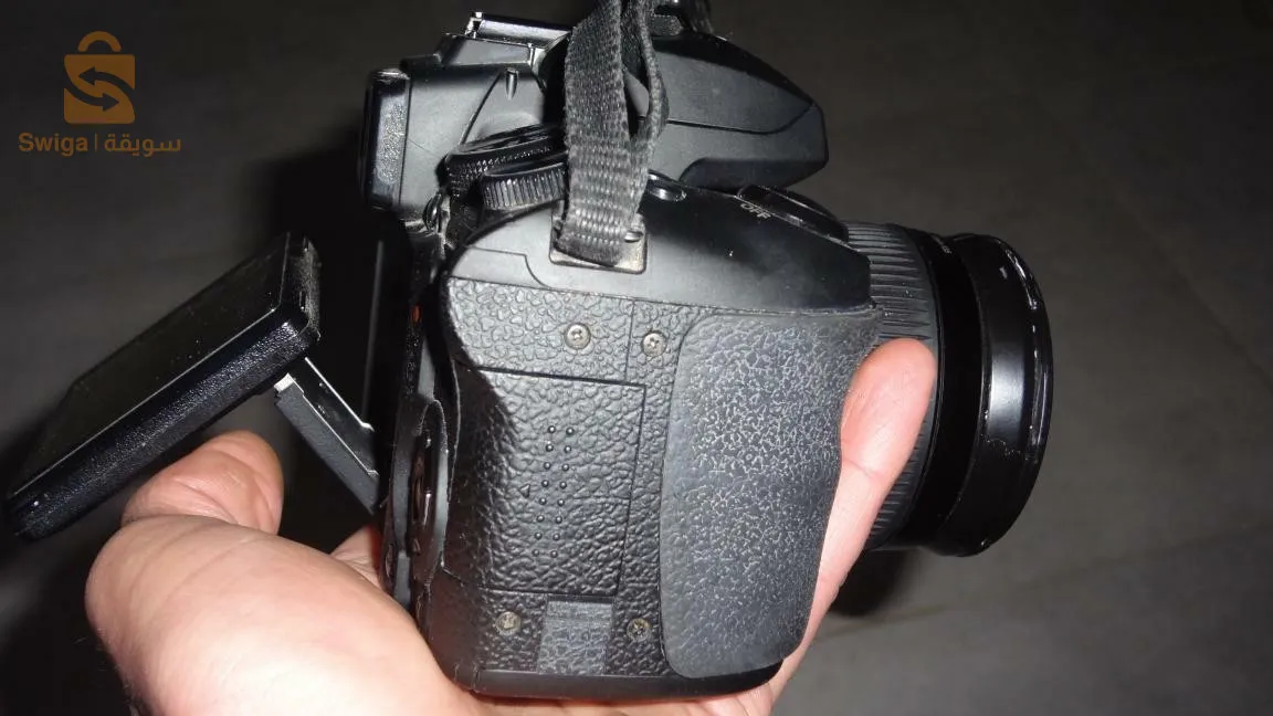 Fujifilm FINEPIX HS35 exr 
معاها شارجور وباتري وساكوشة تاع كميرة 
اوبجيكتيف راكب 30x