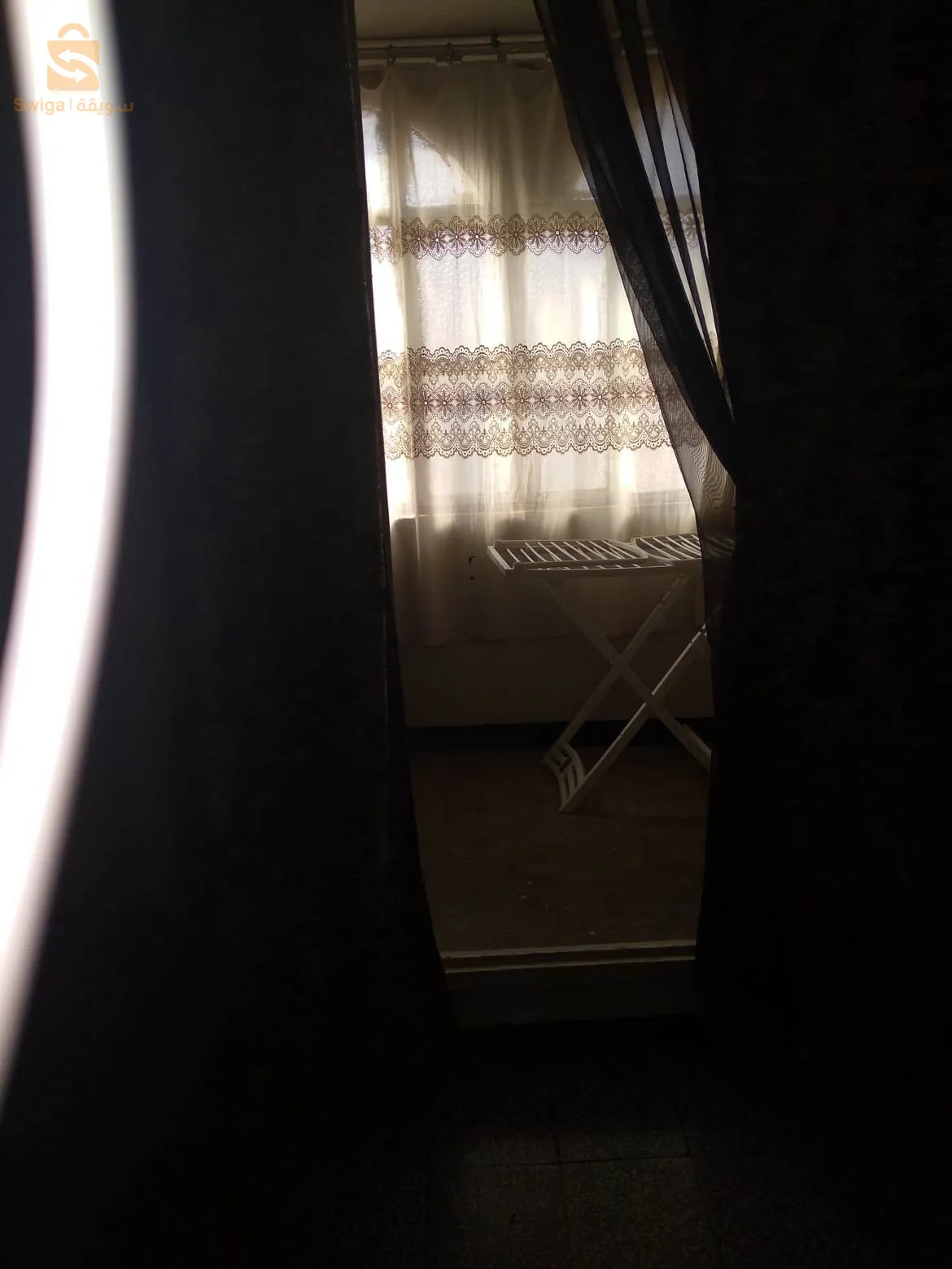 شقة البيع متواجدة في ولاية باتنة دائرة باتنة قريبة لجميع المرافق جامعة ثانوية مدرسة متوسطة ابتدائية مساجد اي متواجدة في وسط الولاية SAE