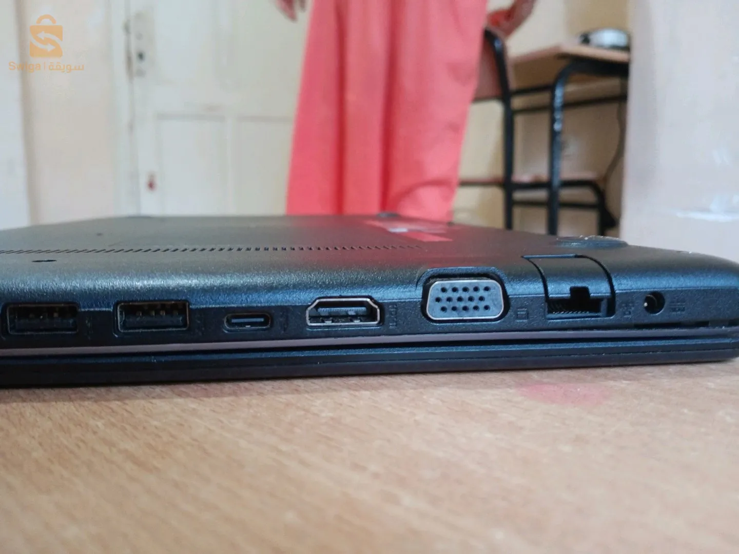 asus 
prix:45000
قابل للتفاوض