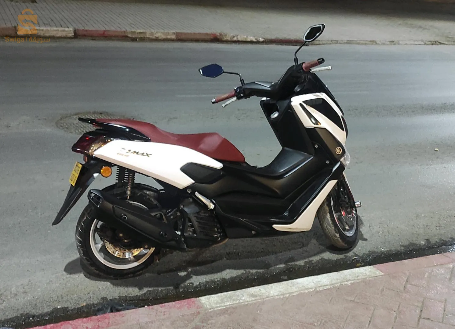 MOTO YAMAHA N MAX