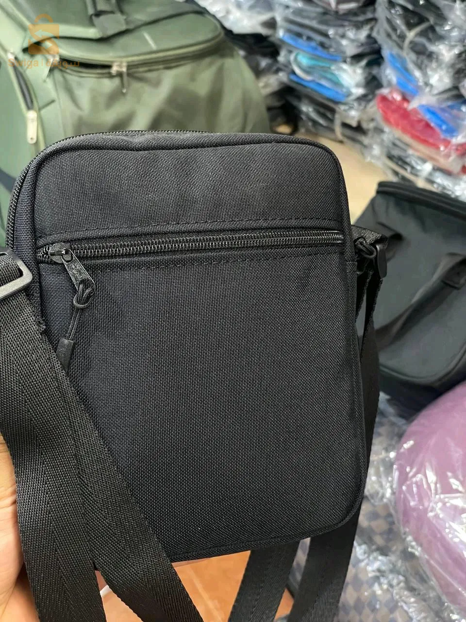 Sacoche Adidas et lacoste