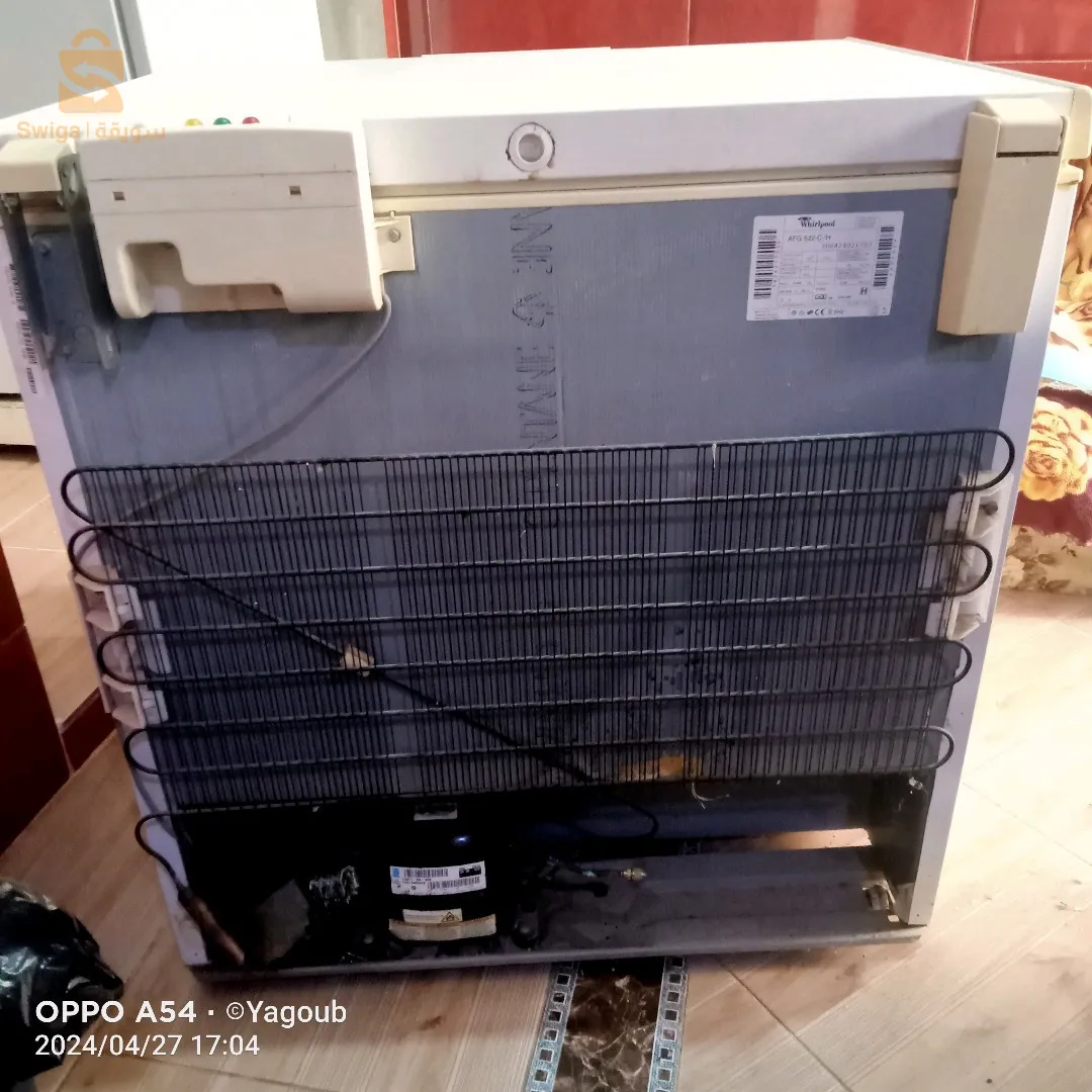 مجمد عاطل للبيع.