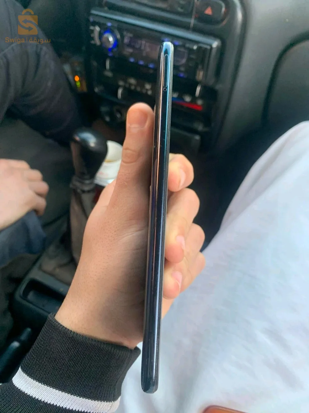 Samsung a70s 
Ram 8
Stokag 128
0551617313