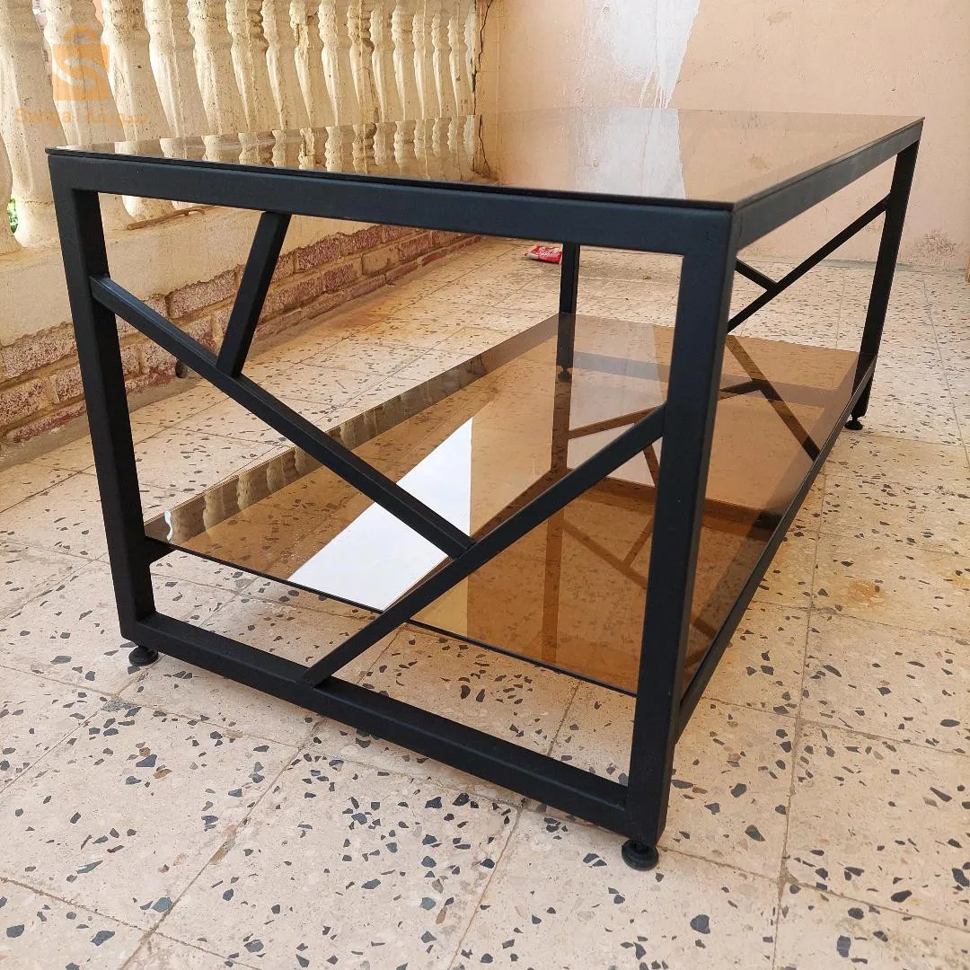 طاولة