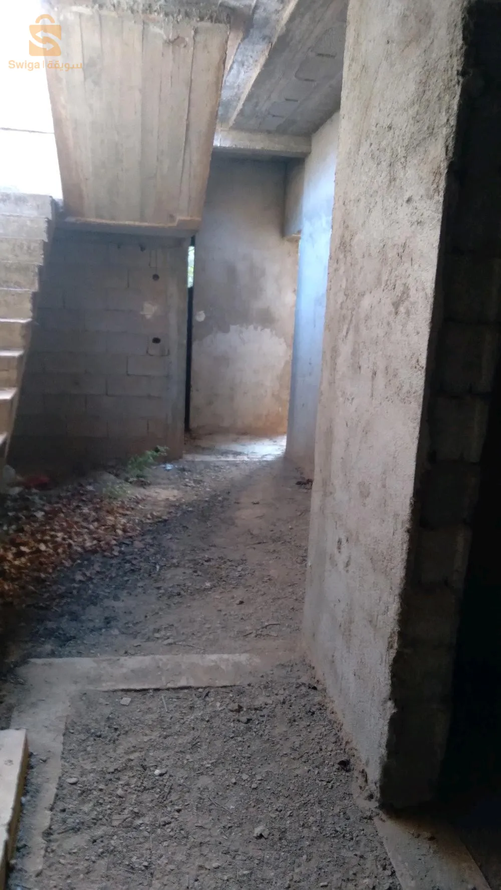 سكن كبير نصف مكتمل