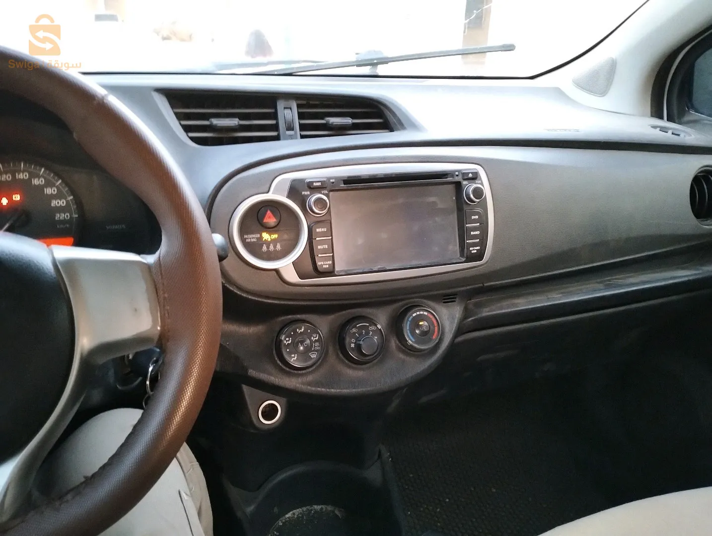 vent Toyota Yaris 2014