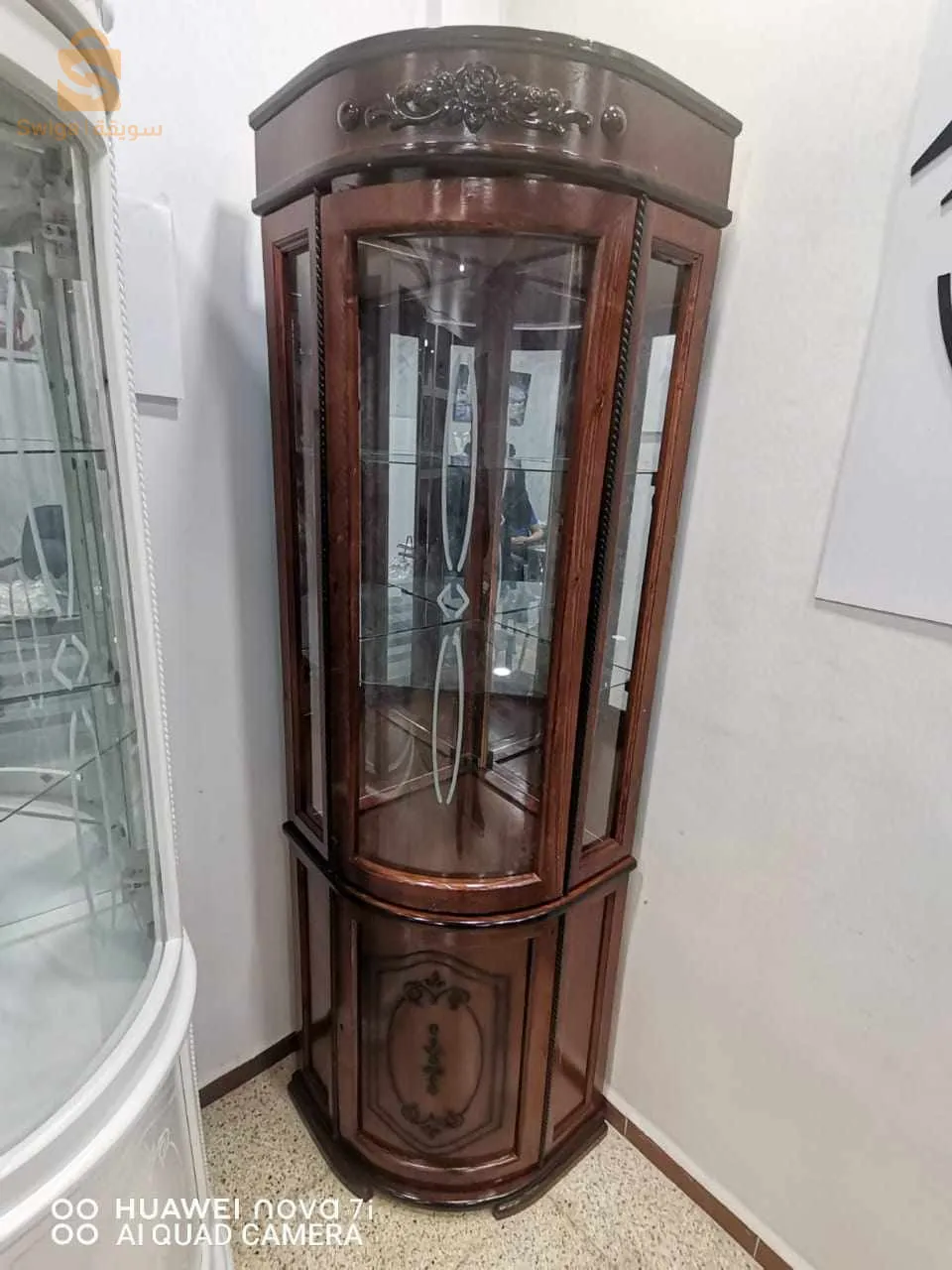 أثاث متنوع