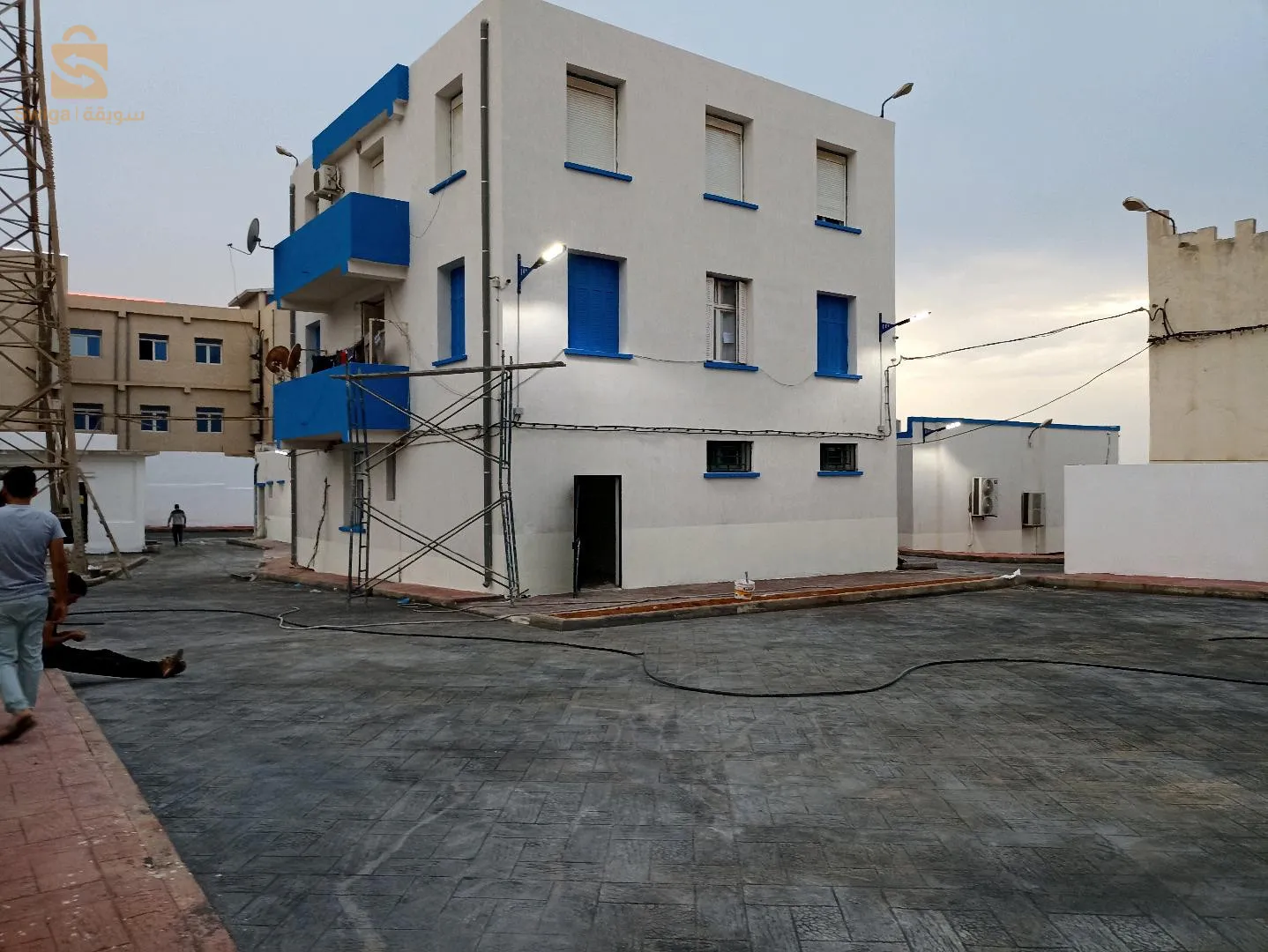 كهربائي