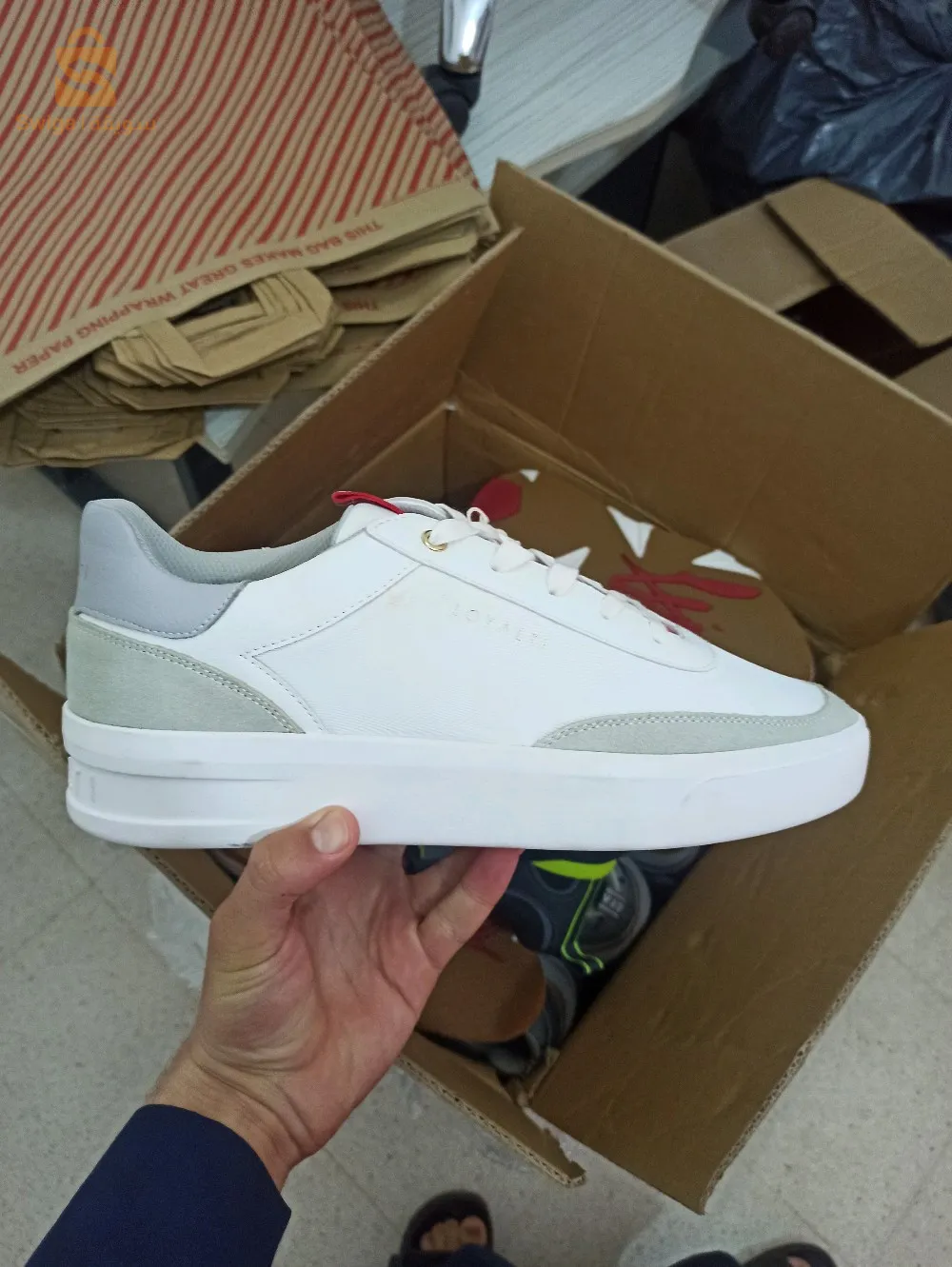 أحذية إنجليزية مستوردة