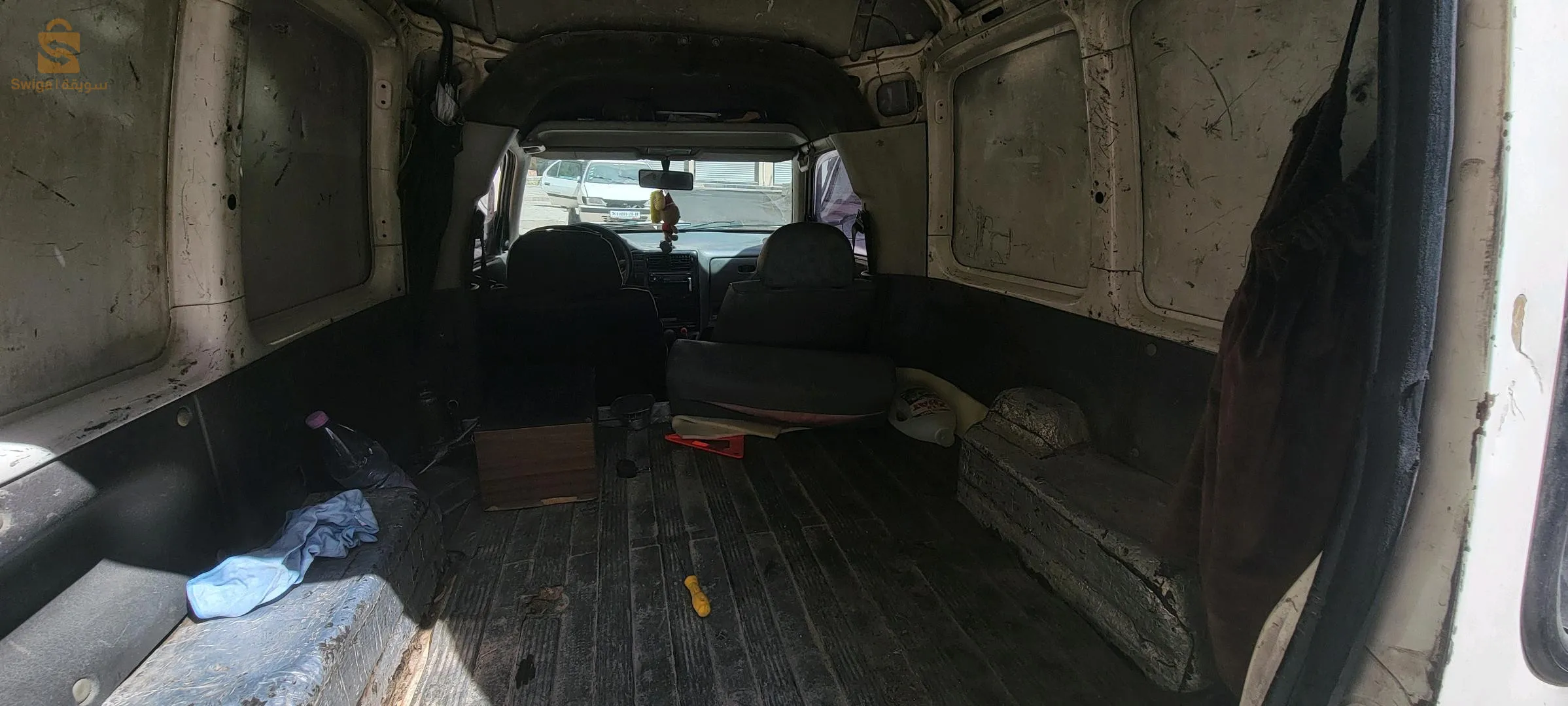 سيارة جيدة تنقص الزيت