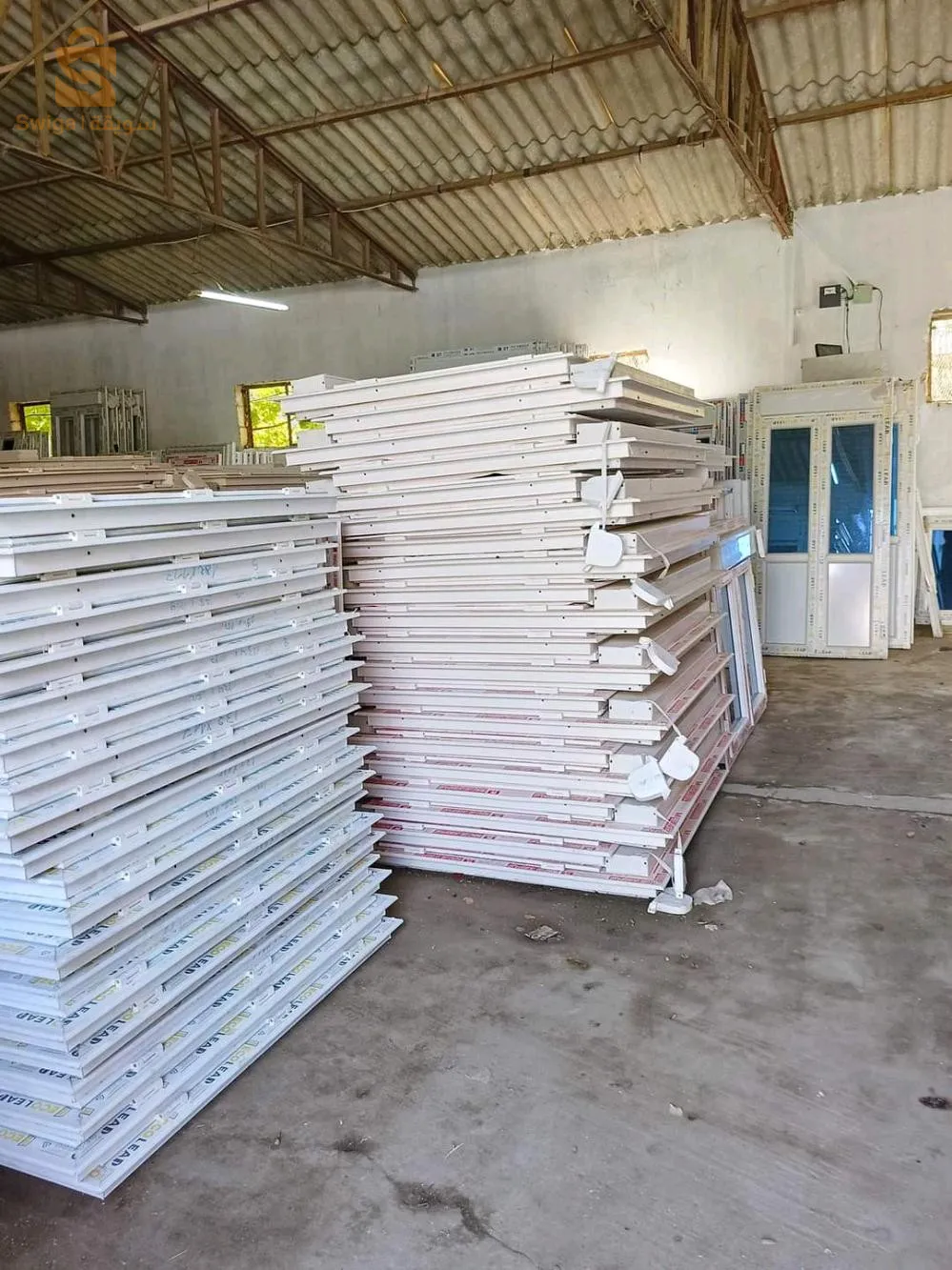 بيع نوافظ وأبواب