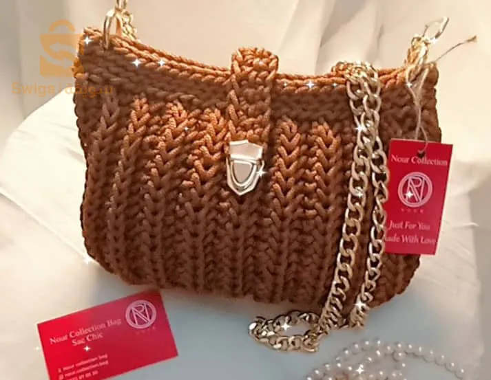 sac a crochet très chic 
numéro 0552399413