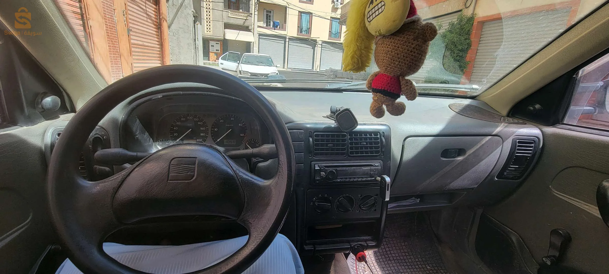 سيارة جيدة تنقص الزيت