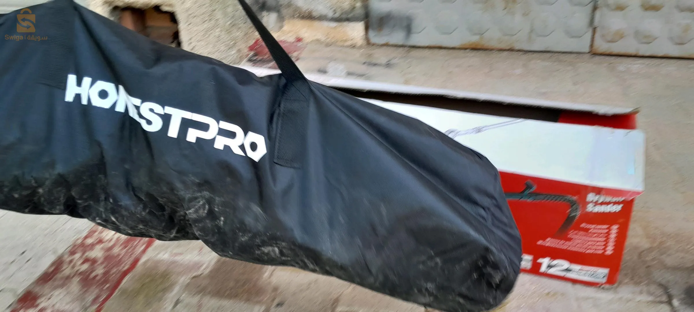 une ponsseuse électrique en très très bonne état peux utilisé