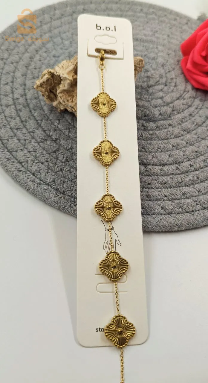 اكسسورات لإطلالة جميلة