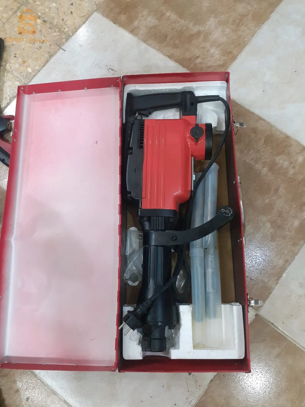 لي مهتم يتصل على الرقم 0672492105