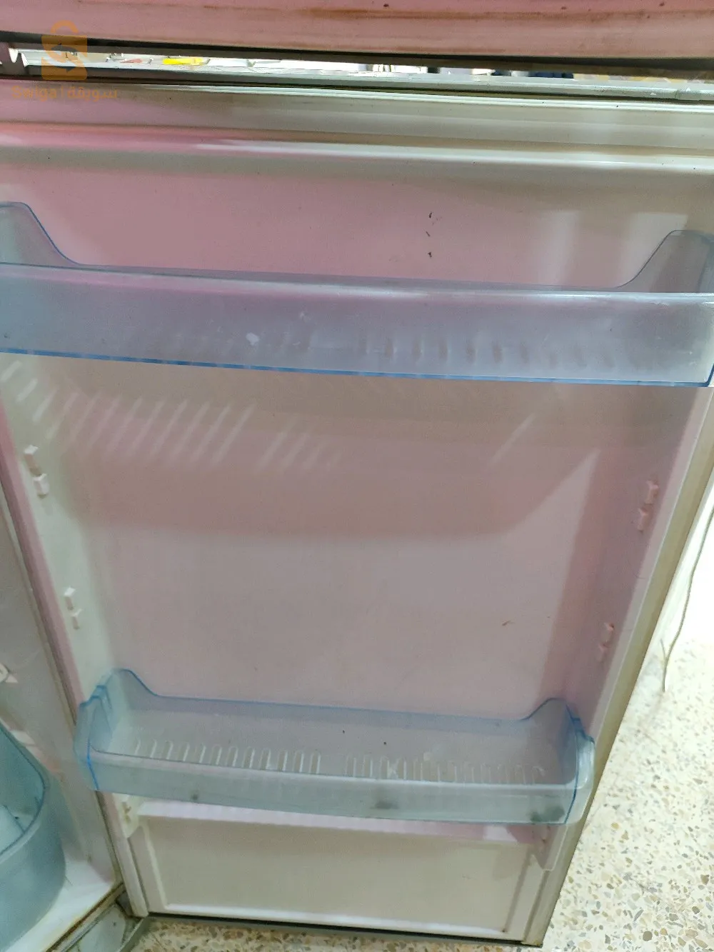 ثلاجة من نوع beko   ثلاثة ملاين و متين الف