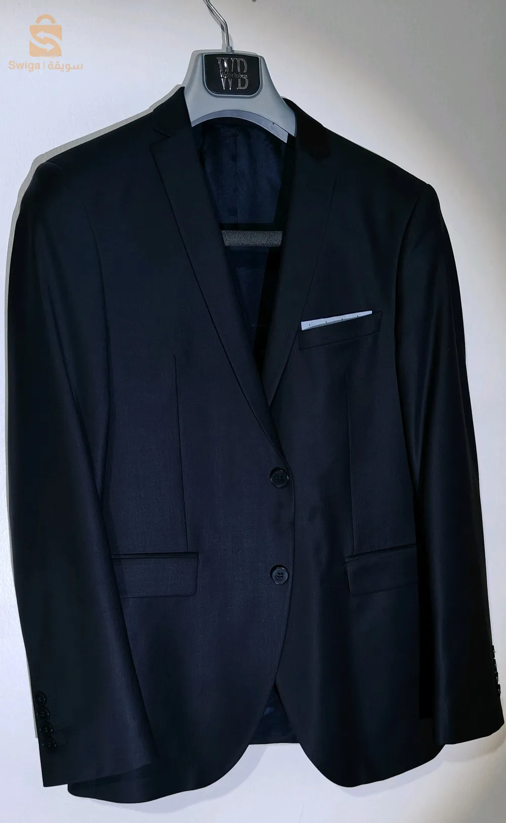 costume blue nuit utilisé une seule fois marque allemande taille 48