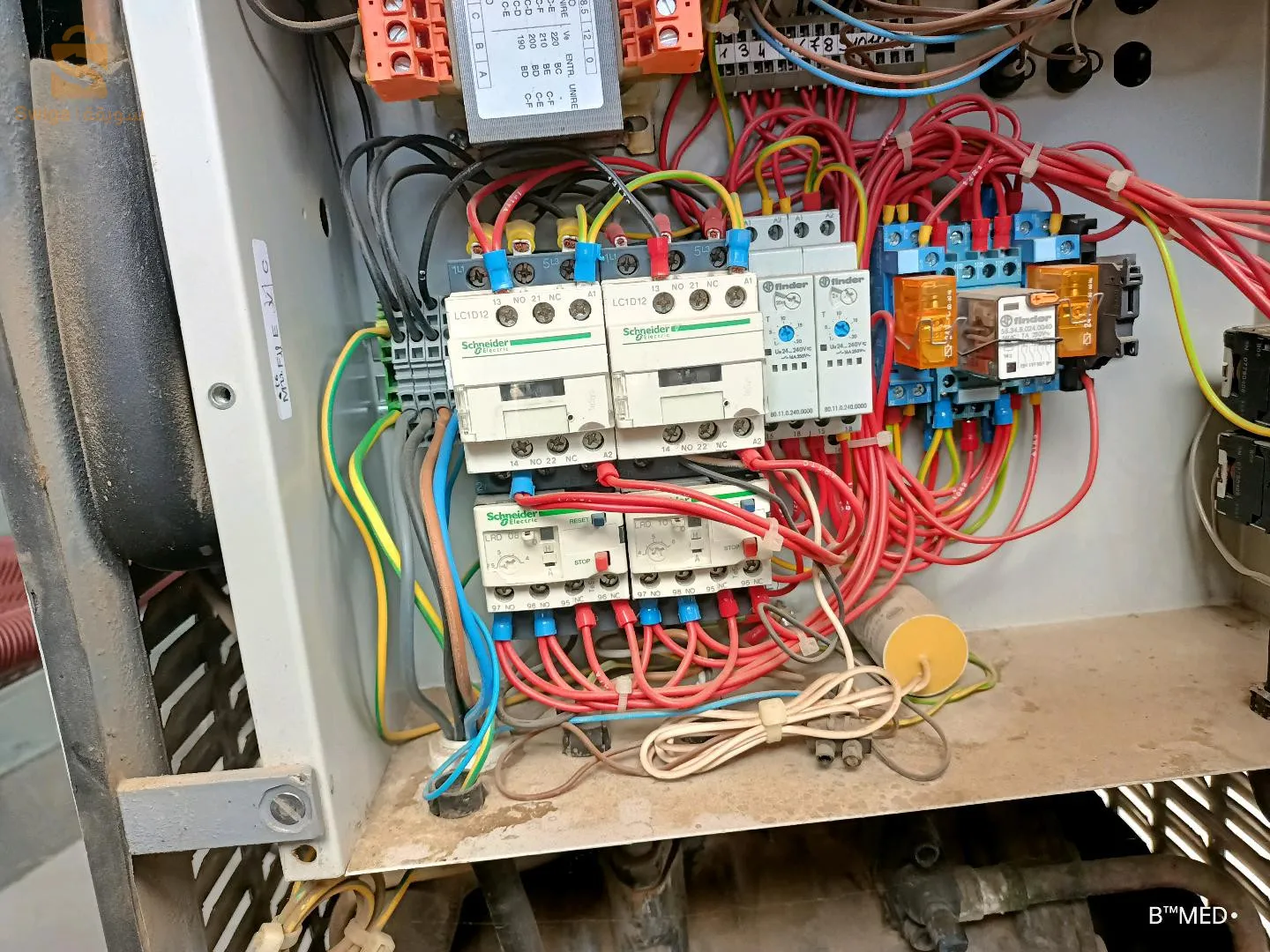 كهرباء معمارية و ميكانيكية