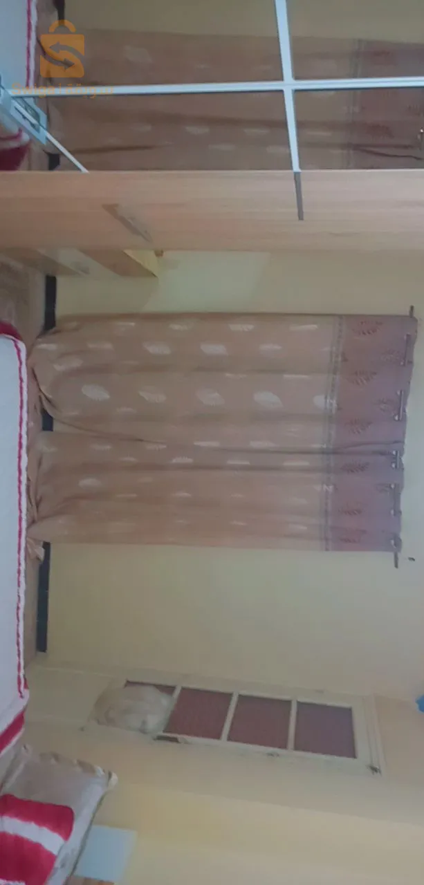 للبيع