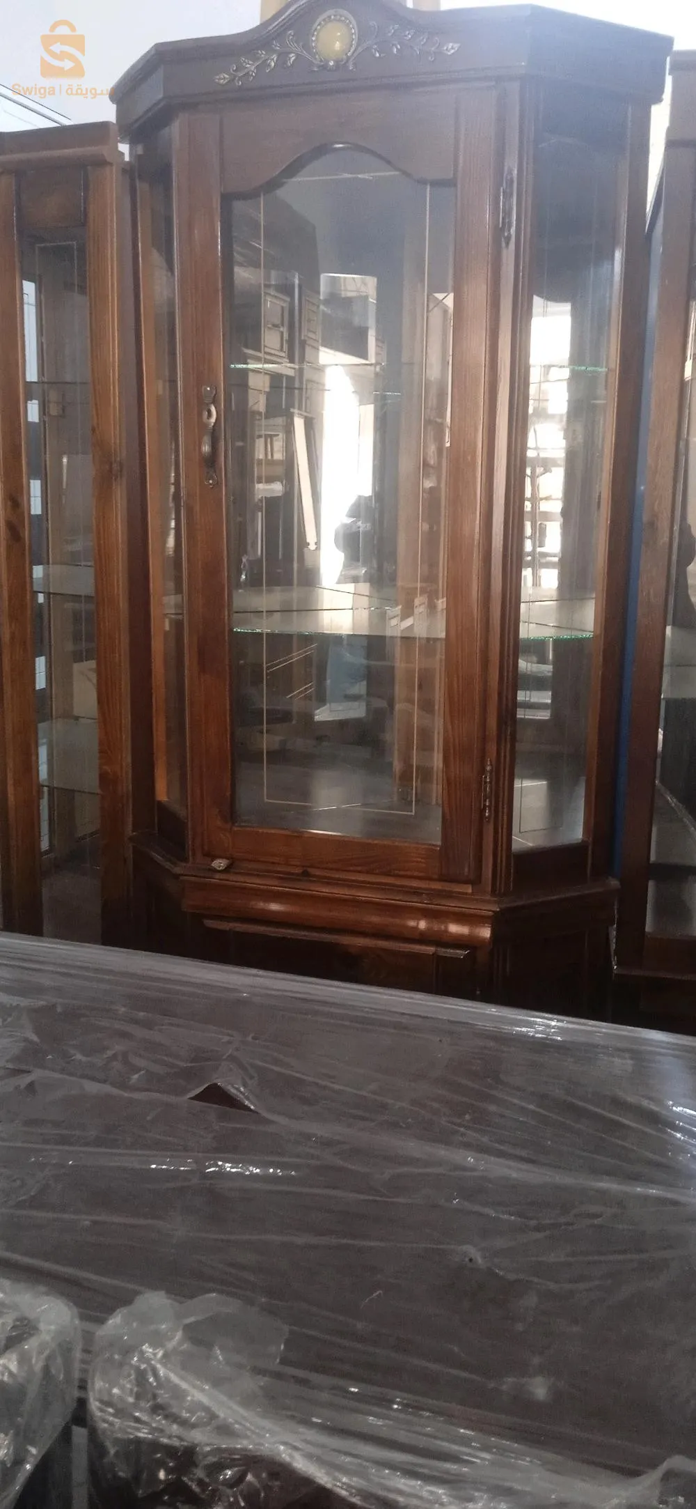 بيع اثاث منزيلي بالجملة وتجزءة