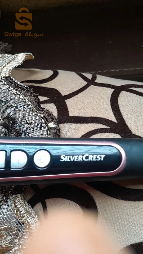 مشط كهربائي 🔌بحالة شبه جديد 10/10الشركة المصنعة Silver crest الحرارة توصل حتى ل 180° 🔥🔥