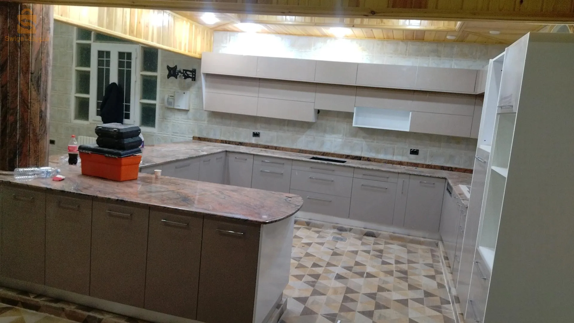 مطابخ عصرية حسب الطلب