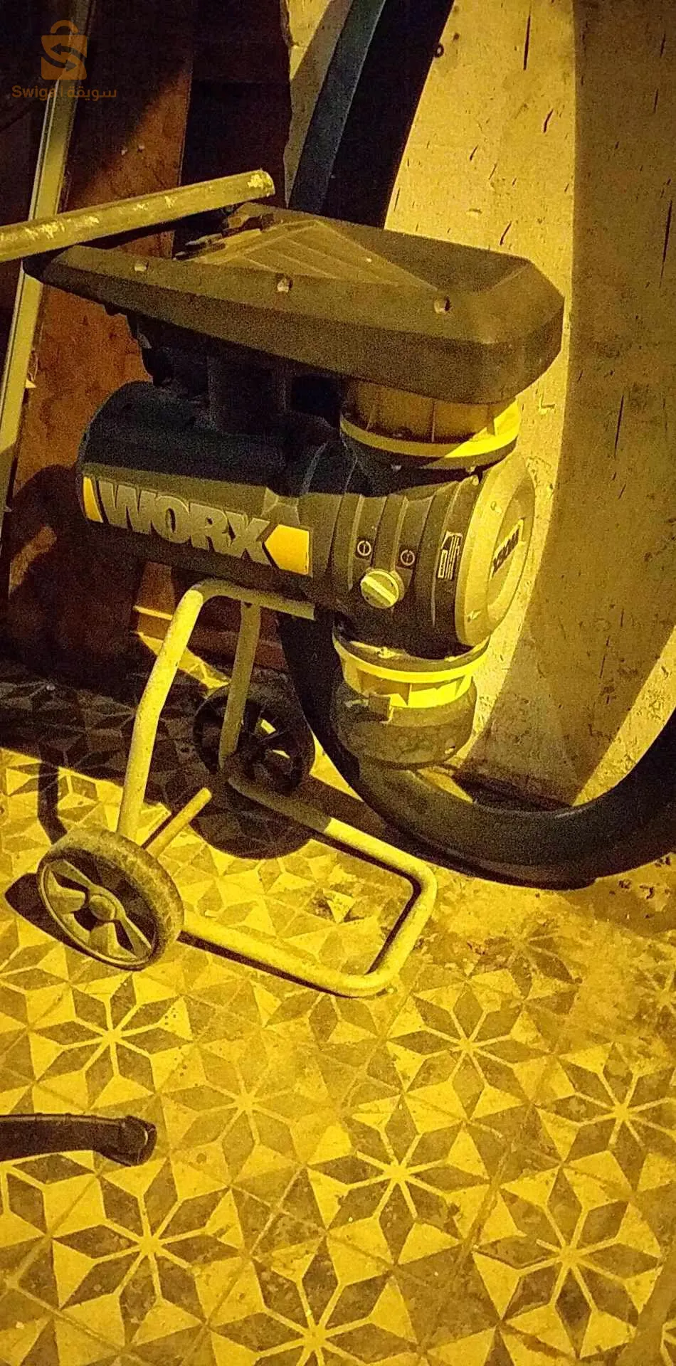 رحاية اغصان الاشجار