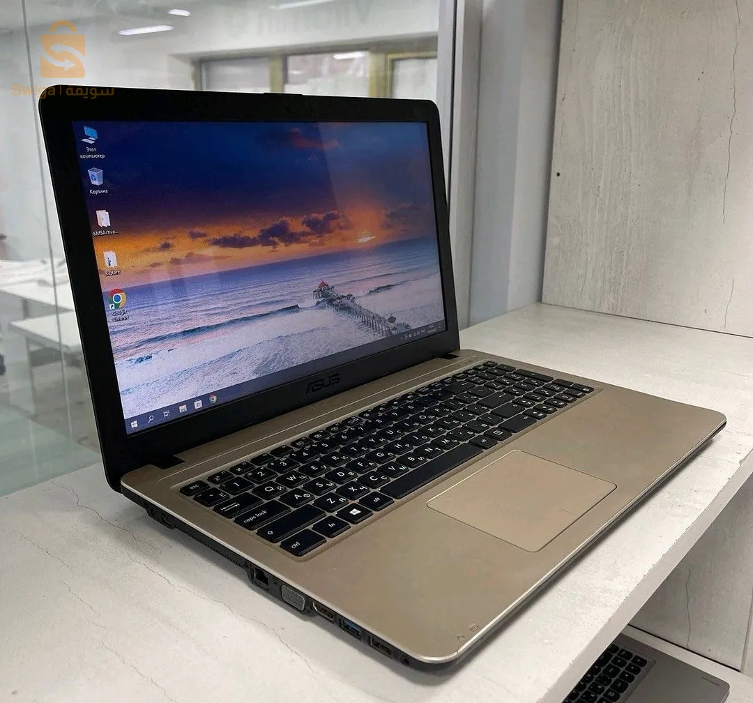 جهاز كومبيوتر asus