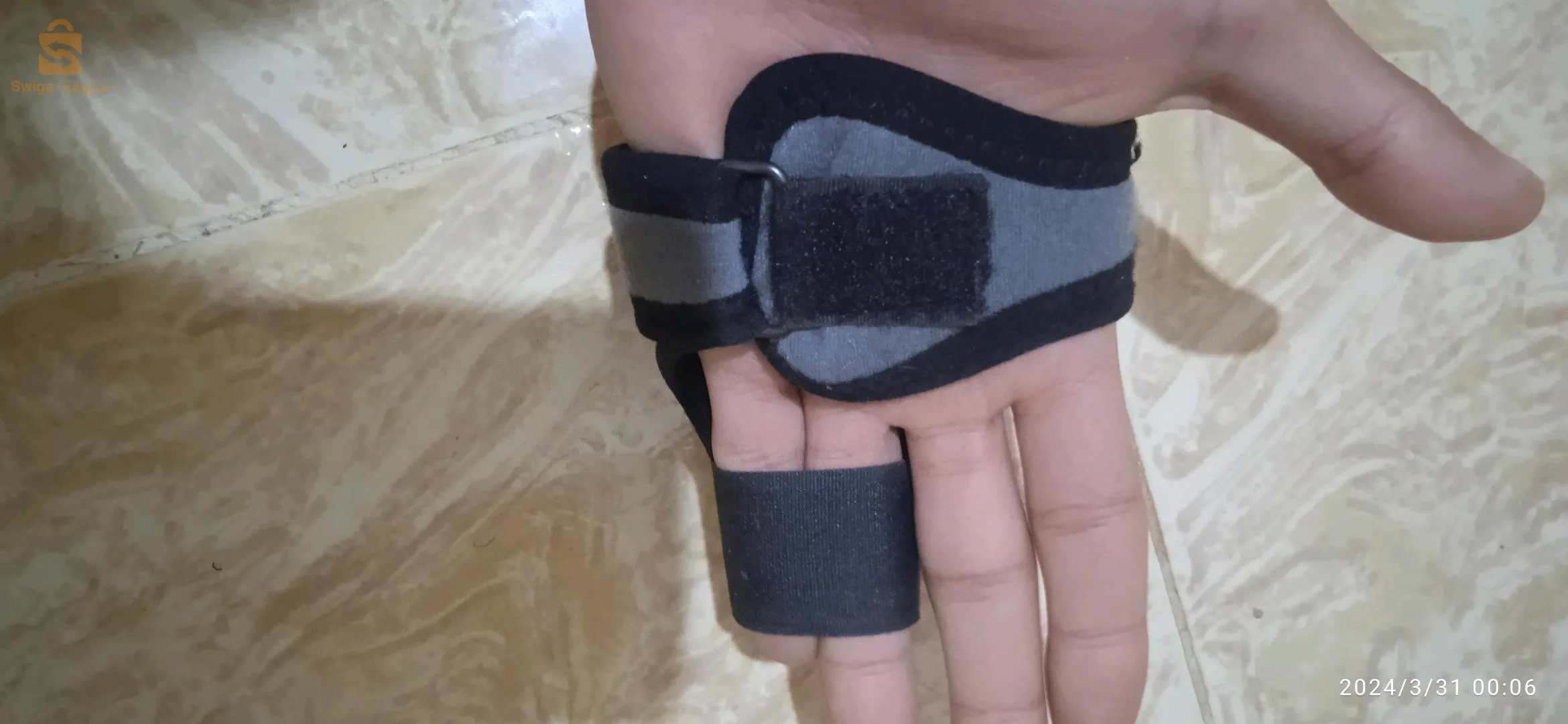 مثبت الإصبع الطبي