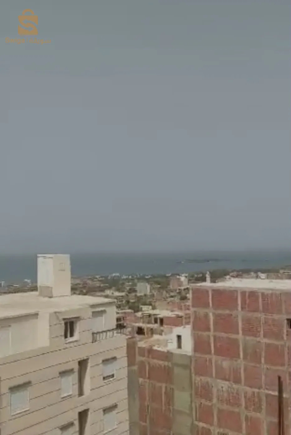 شقةF2 سومي فيني بجيجل العوانة (روشي نوار)