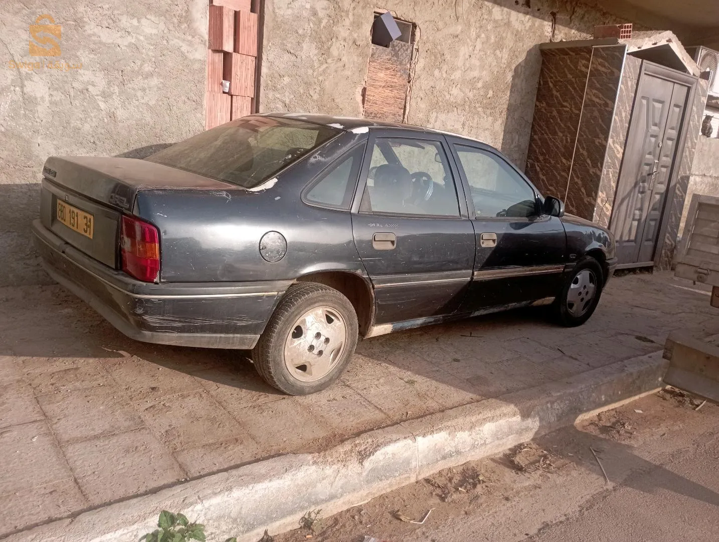 السيارة جيده