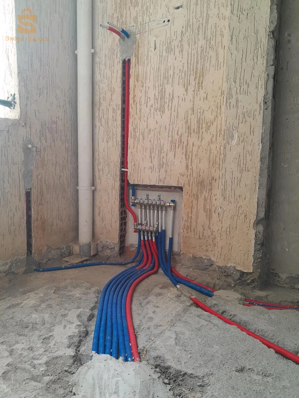 بلونبي محترف شوفاج سنيتار و متخصص في جميع أعمال السباكة
0781569282 / 0550843737